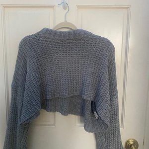 knitted gray cropped top